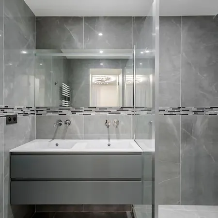 Appartement Wonderful Luxe Duplex, Eiffel Tower 8p Paris