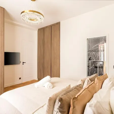 Wonderful Luxe Duplex, Eiffel Tower 8p * Paris