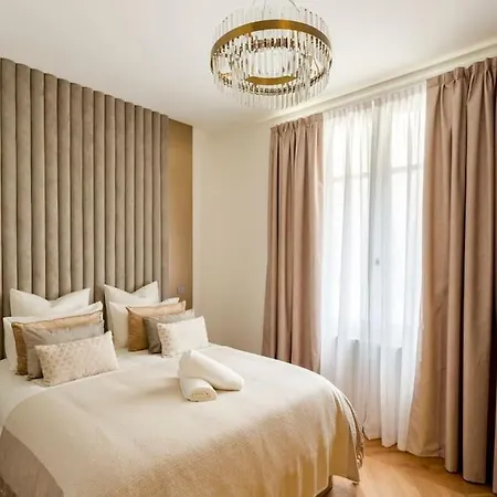 Wonderful Luxe Duplex, Eiffel Tower 8p Appartement