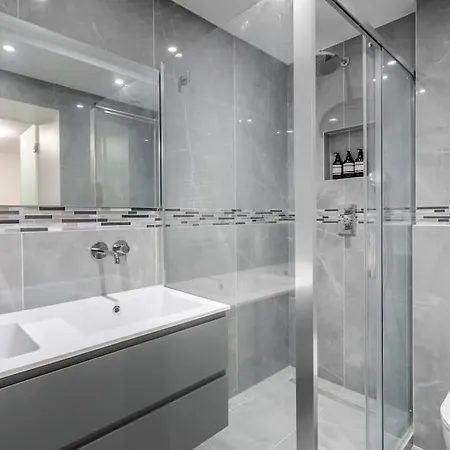 Appartement Wonderful Luxe Duplex, Eiffel Tower 8p Paris